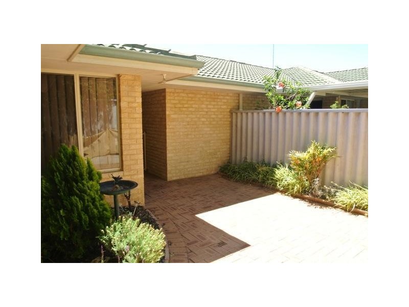 2/35 Wakefield Crescent, Australind WA 6233