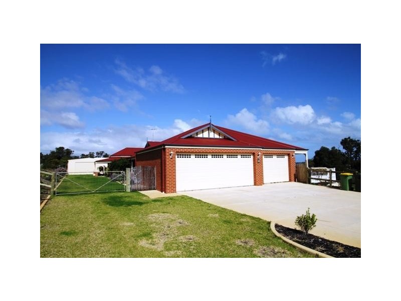 6 Fletcher Court, Leschenault WA 6233