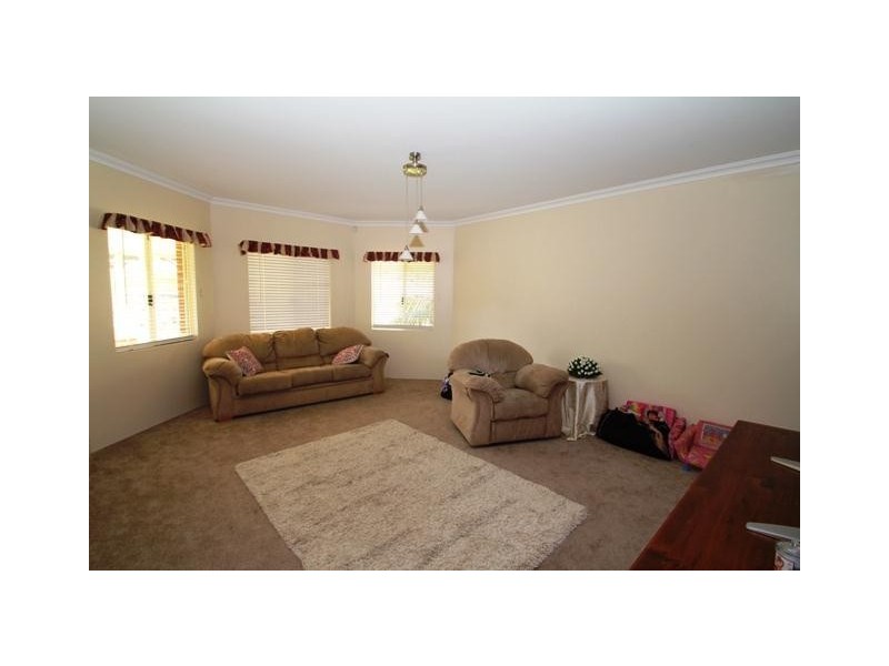 6 Fletcher Court, Leschenault WA 6233