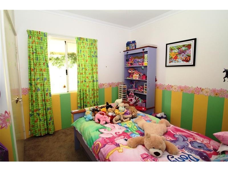 6 Fletcher Court, Leschenault WA 6233