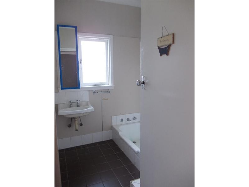 3 Anthony Street, Harvey WA 6220