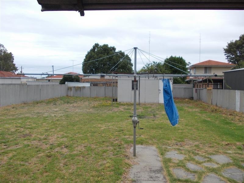 10 Barnes Crescent, Bunbury WA 6230