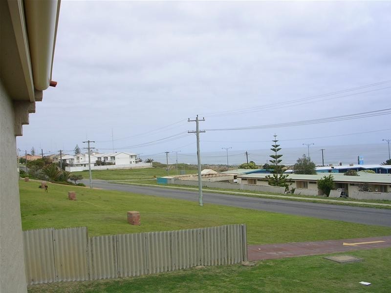 17/13 Upper Esplanade, Bunbury WA 6230