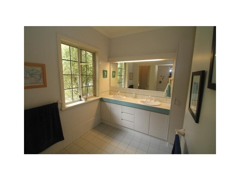 204 Yalinda Drive, Gelorup WA 6230