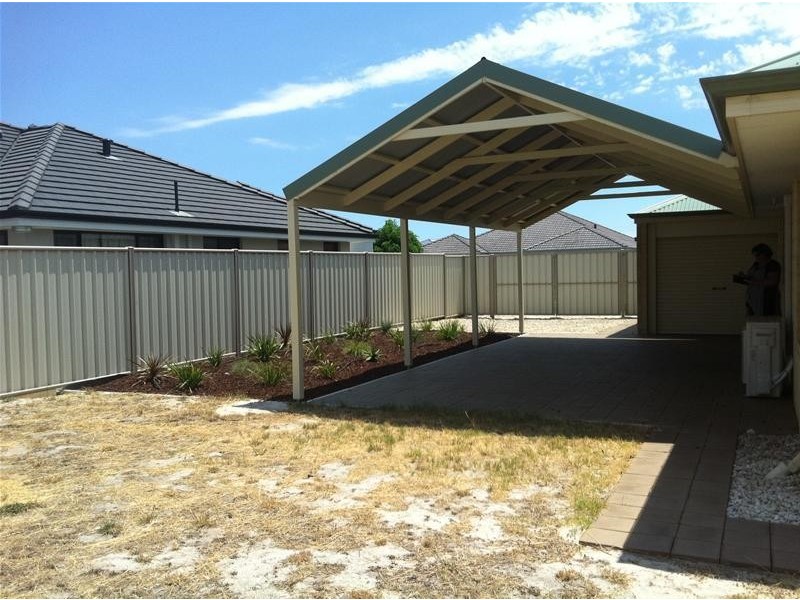8 Sunstone Brace, Australind WA 6233