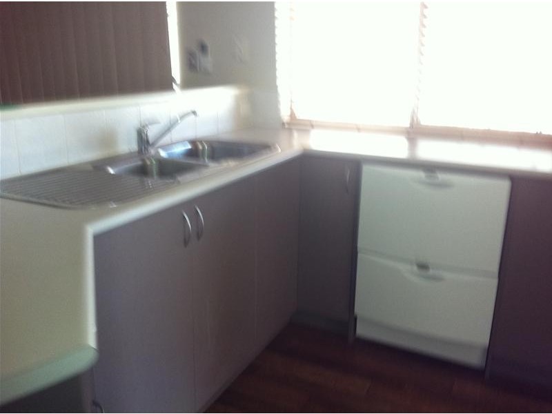 8 Sunstone Brace, Australind WA 6233