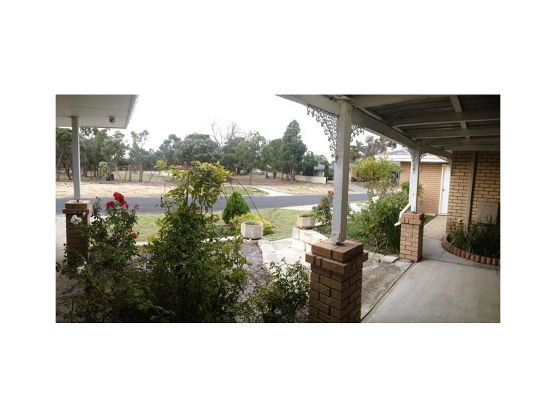 1 Hanks Way, Australind WA 6233