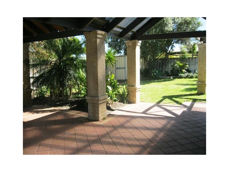 6 Braidwood Drive, Australind WA 6233