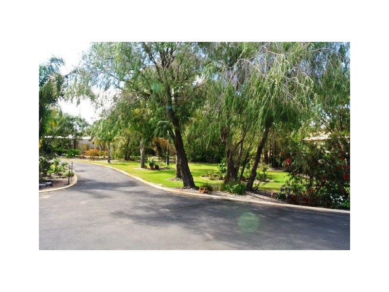 15 Wildflower Way, Leschenault WA 6233