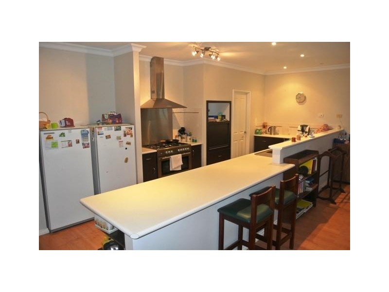 15 Wildflower Way, Leschenault WA 6233