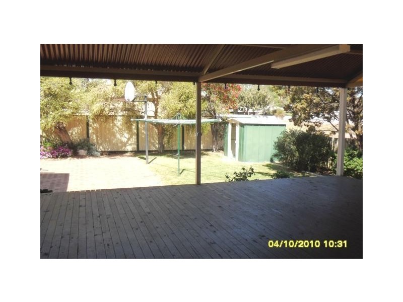 27 Travers Drive, Australind WA 6233