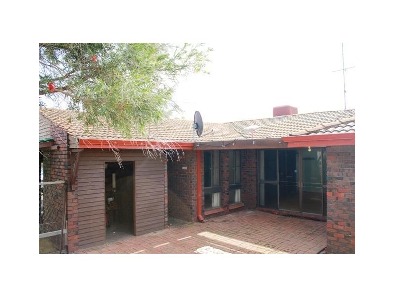 233 Old Coast Road, Australind WA 6233