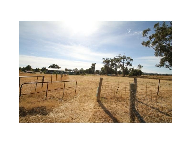 Hayward Street, Cookernup WA 6220