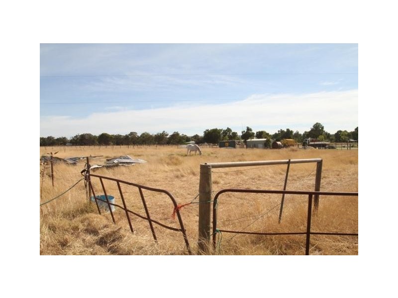 Hayward Street, Cookernup WA 6220