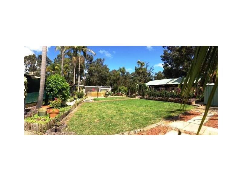 11 Windward Road, Leschenault WA 6233