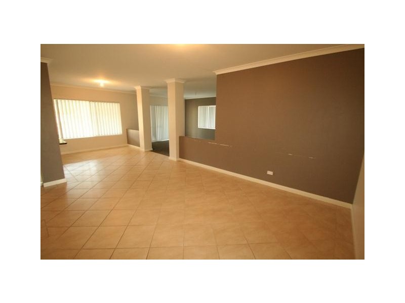 8 Cassia Place, Glen Iris WA 6230