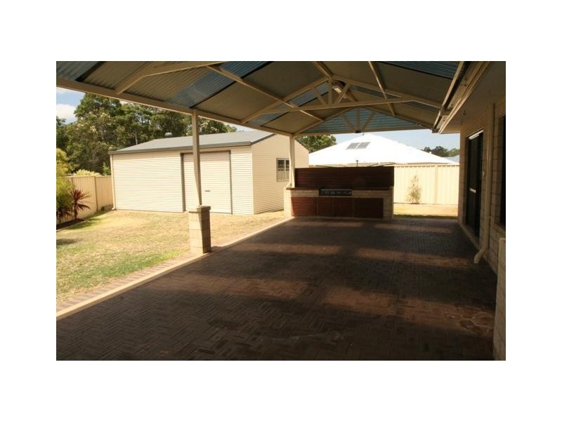 8 Cassia Place, Glen Iris WA 6230