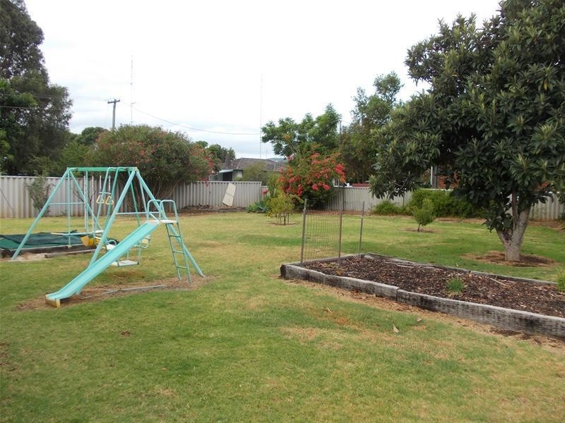 32 Harper Street, Harvey WA 6220