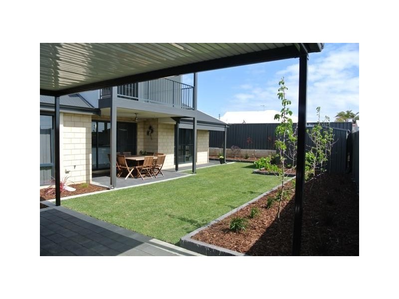 28 Henderson Crescent, Australind WA 6233