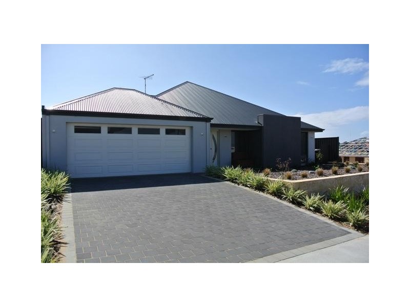 28 Henderson Crescent, Australind WA 6233