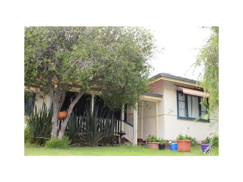 11 Bushell Street, Carey Park WA 6230