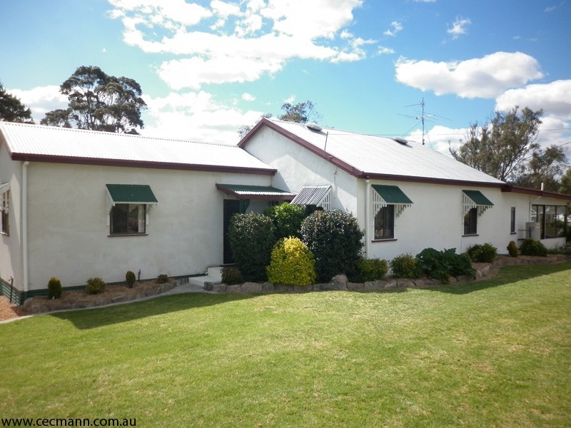 2 Club Road, Stanthorpe QLD 4380