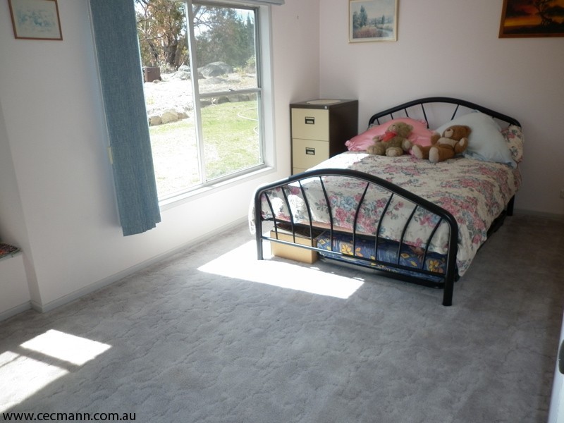 2 Club Road, Stanthorpe QLD 4380