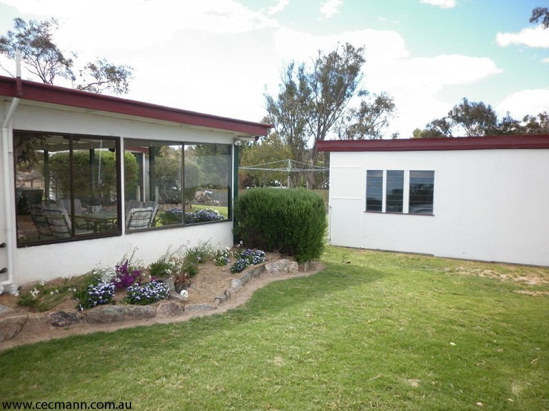 2 Club Road, Stanthorpe QLD 4380
