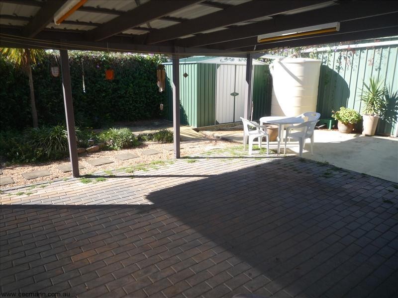 98 Folkestone Street, Stanthorpe QLD 4380