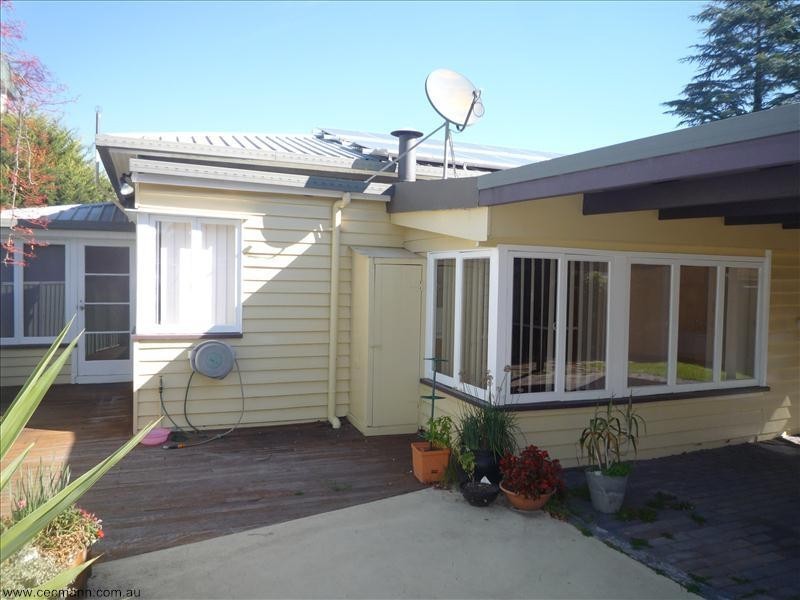 98 Folkestone Street, Stanthorpe QLD 4380