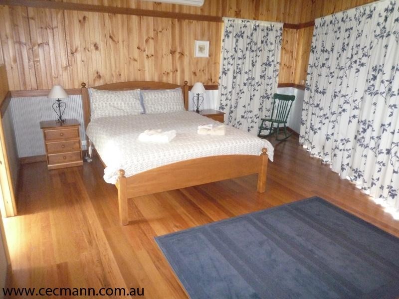 26172 New England  Highway, Stanthorpe QLD 4380