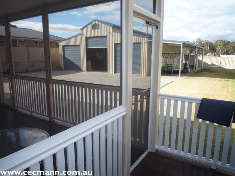 17 Fairway Crescent, Stanthorpe QLD 4380