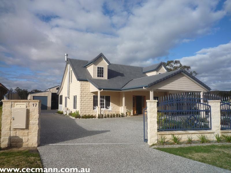 17 Fairway Crescent, Stanthorpe QLD 4380