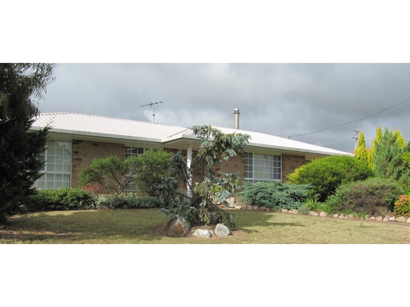 74 College Road, Stanthorpe QLD 4380