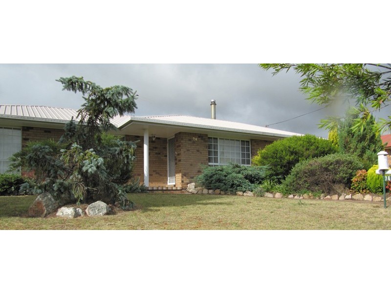 74 College Road, Stanthorpe QLD 4380