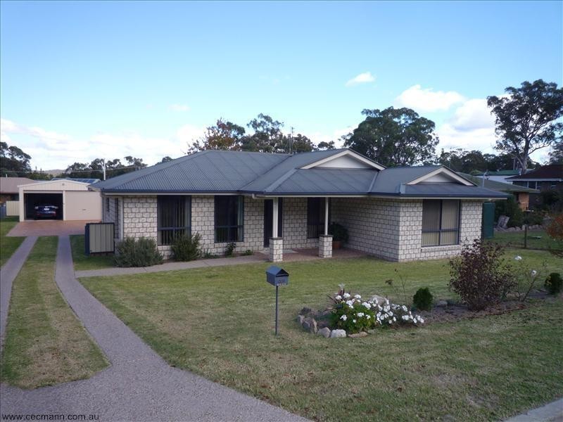 49 Hoult Street, Stanthorpe QLD 4380