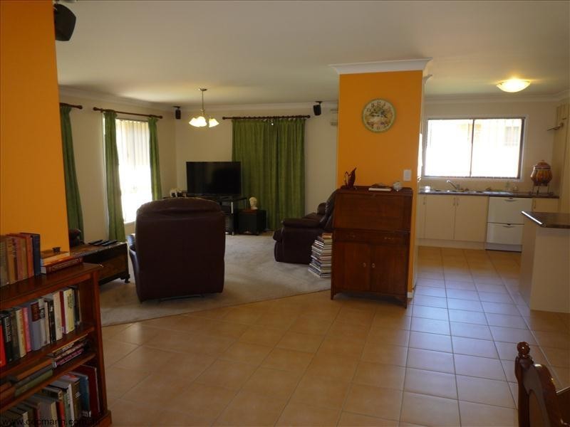 49 Hoult Street, Stanthorpe QLD 4380