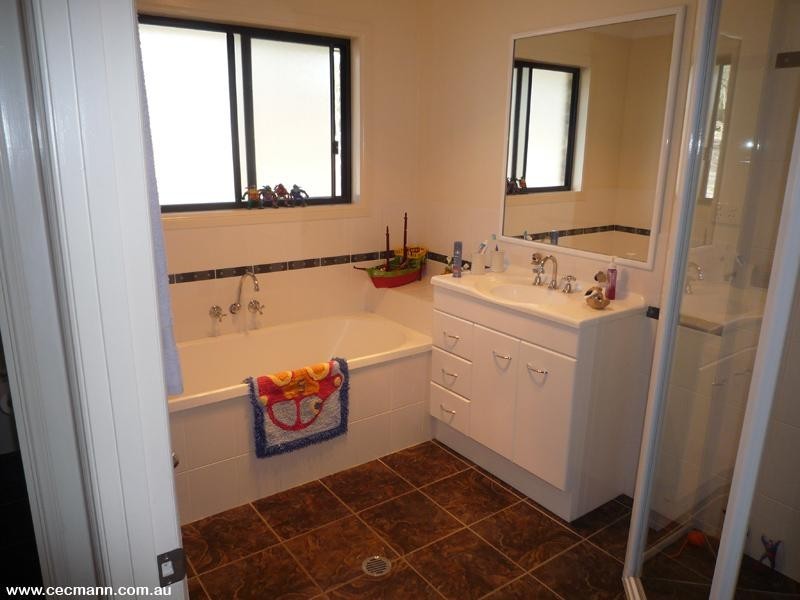 95 Whiskey Gully Road, Stanthorpe QLD 4380