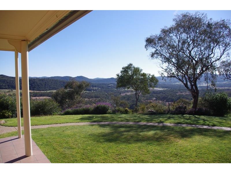 67 Rapisarda  Lane, Stanthorpe QLD 4380