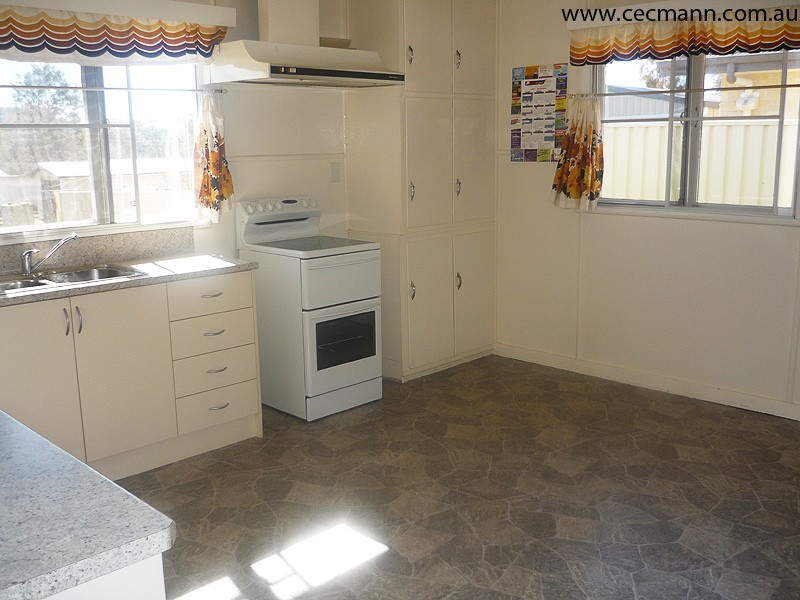 19 Gleeson Street, Stanthorpe QLD 4380