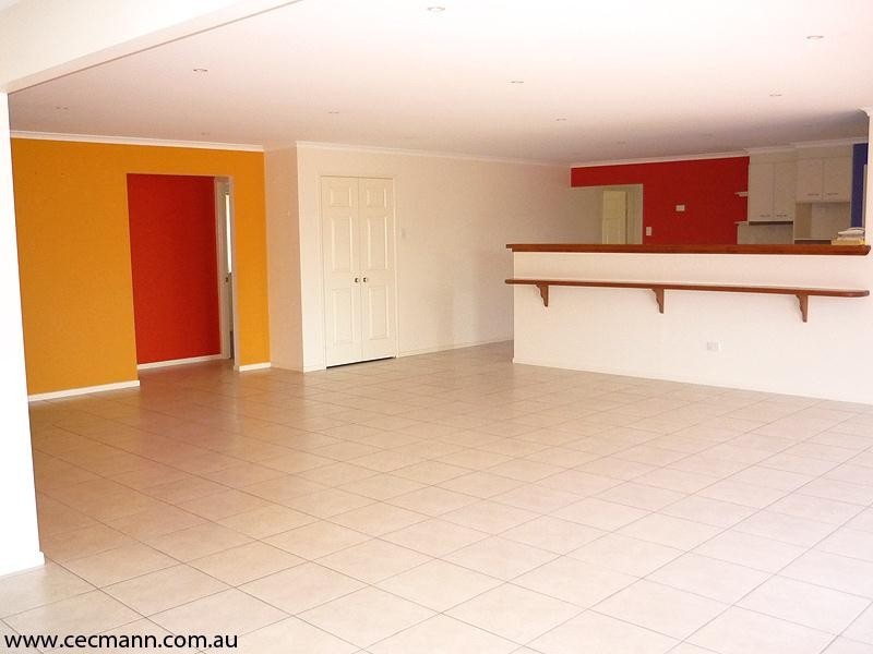 9 Barton Street, Stanthorpe QLD 4380