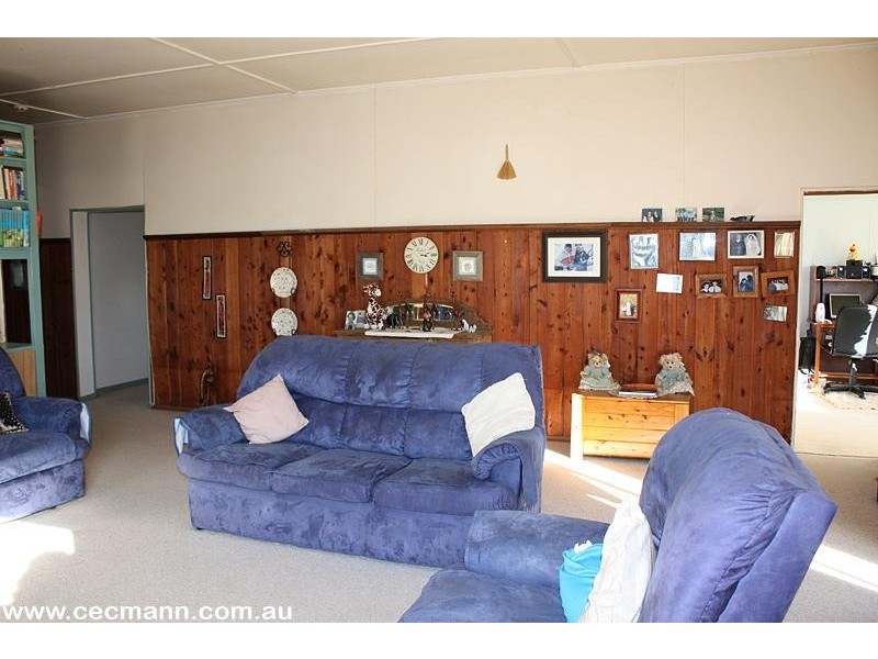 26 Halloran Drive, Stanthorpe QLD 4380