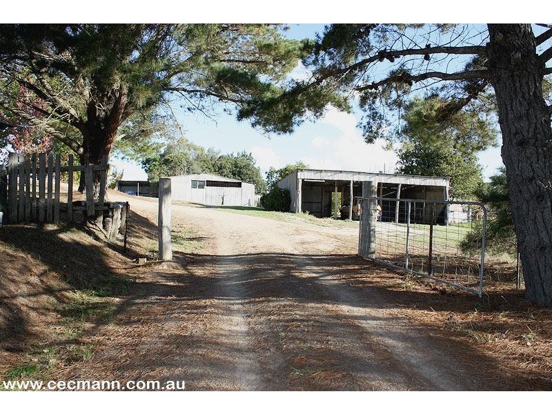 52 Tunnel Road, Stanthorpe QLD 4380