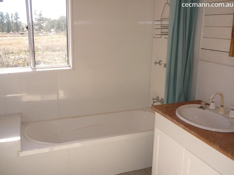 42 Brunckhorst Avenue, Stanthorpe QLD 4380