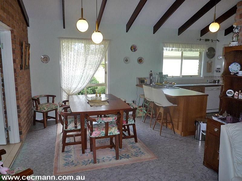 11 Pioneers Parade, Stanthorpe QLD 4380