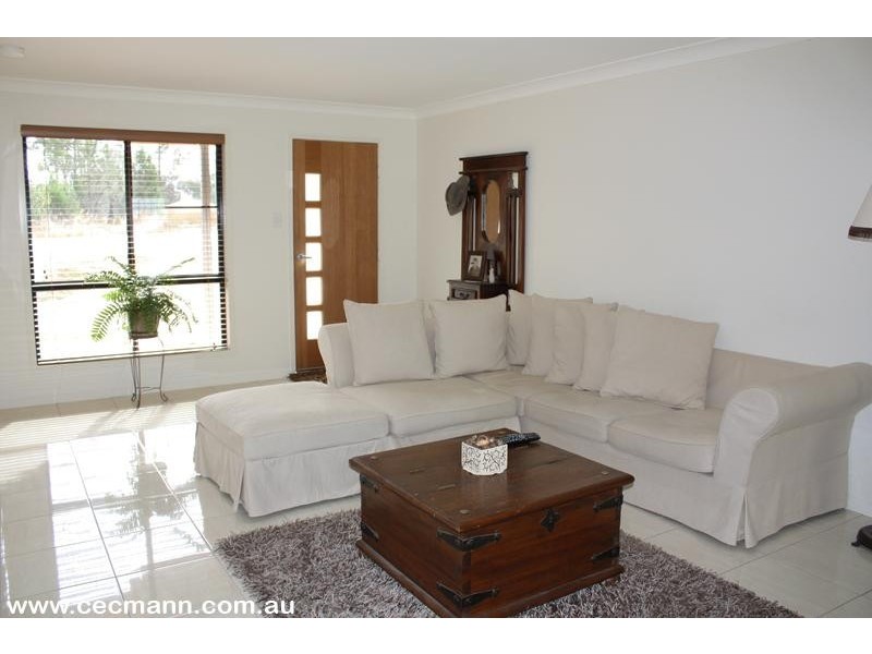 9 Micale Lane, Stanthorpe QLD 4380