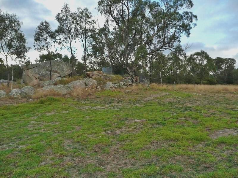 16 Caves Road, Stanthorpe QLD 4380