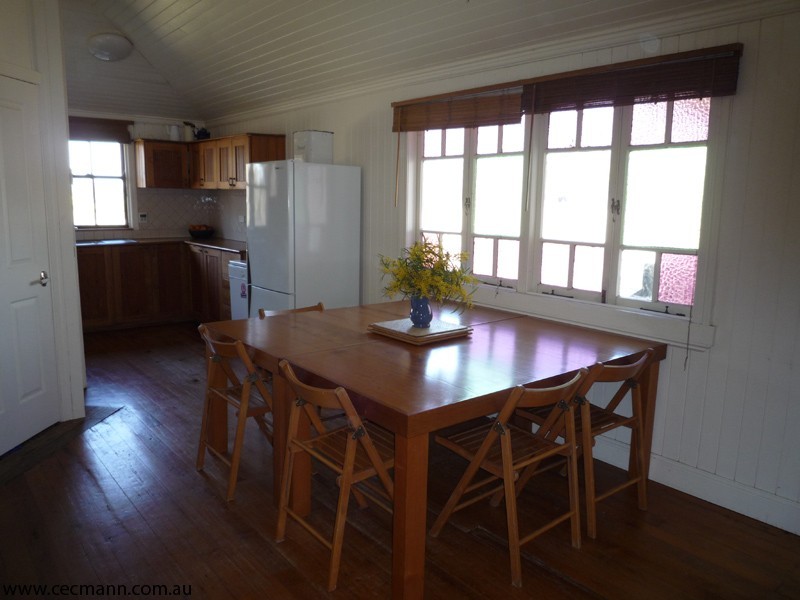 3 Clark Lane, Stanthorpe QLD 4380