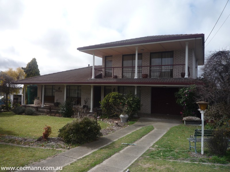 3 McGregor Terrace, Stanthorpe QLD 4380