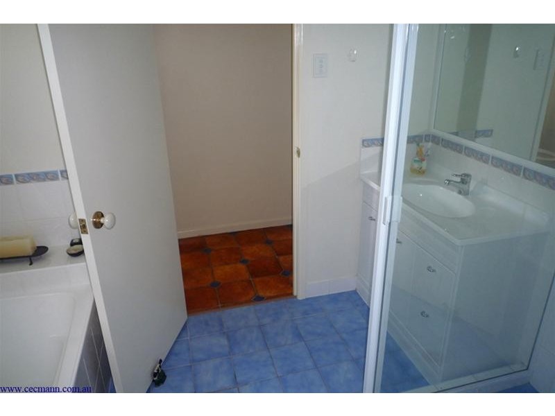 13 Fairway Crescent, Stanthorpe QLD 4380